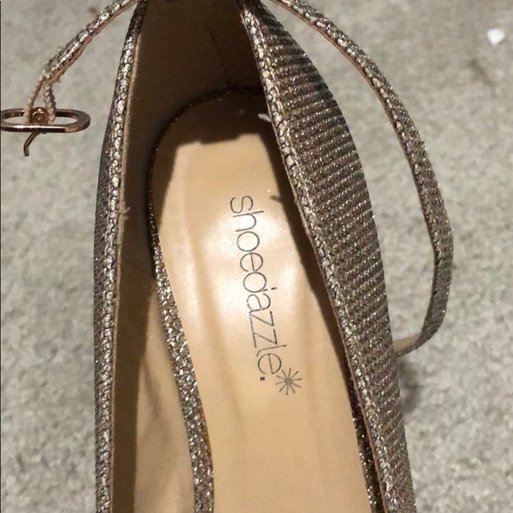 Shoes - Picture 4 of 5